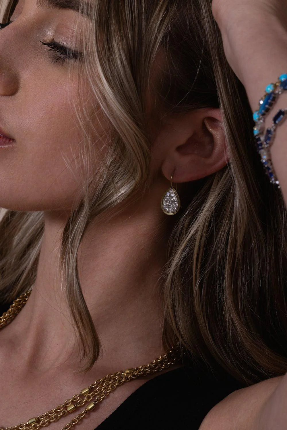 Pear Shape Diamond Earrings - Image 3