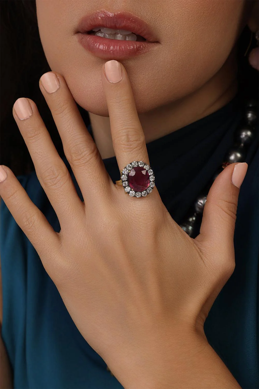 Ruby Oval Diamond Ring - Image 3