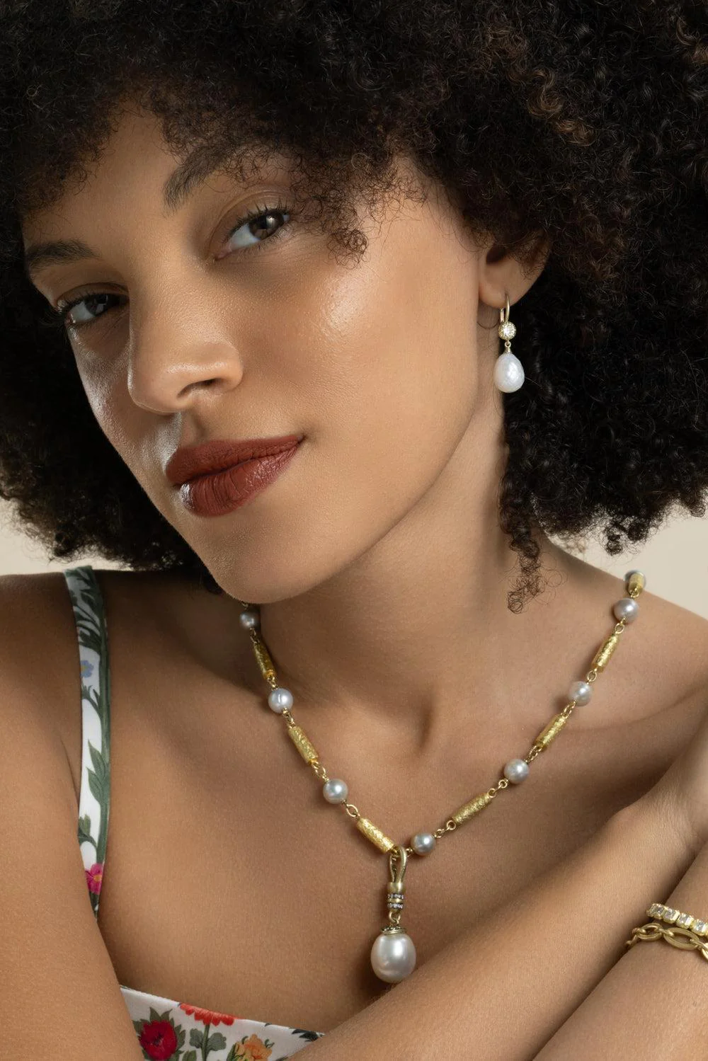 South Sea Pearl Neo Clasp Pendant - Image 3