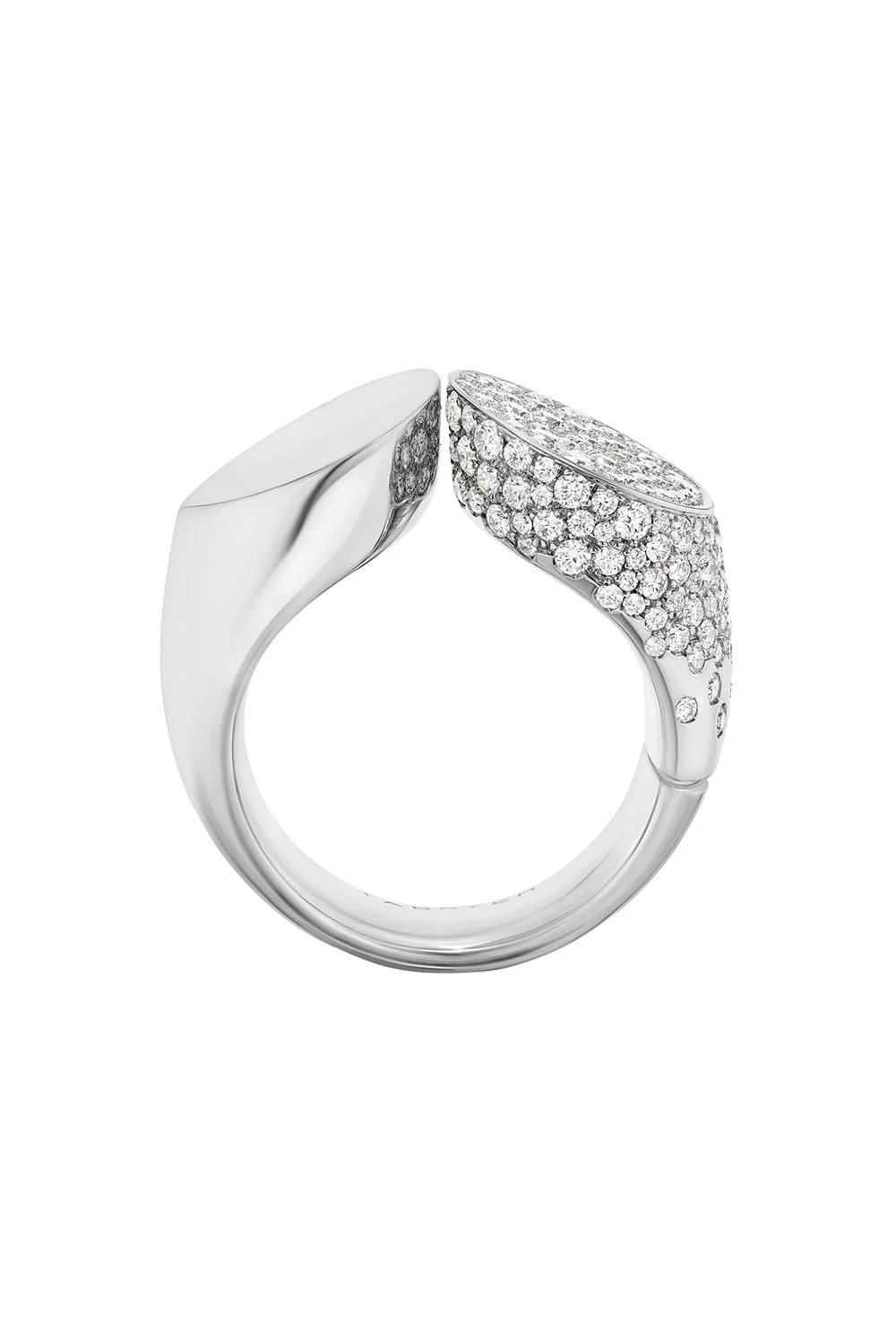Slanted Oera Diamond Ring - White Gold - Image 4