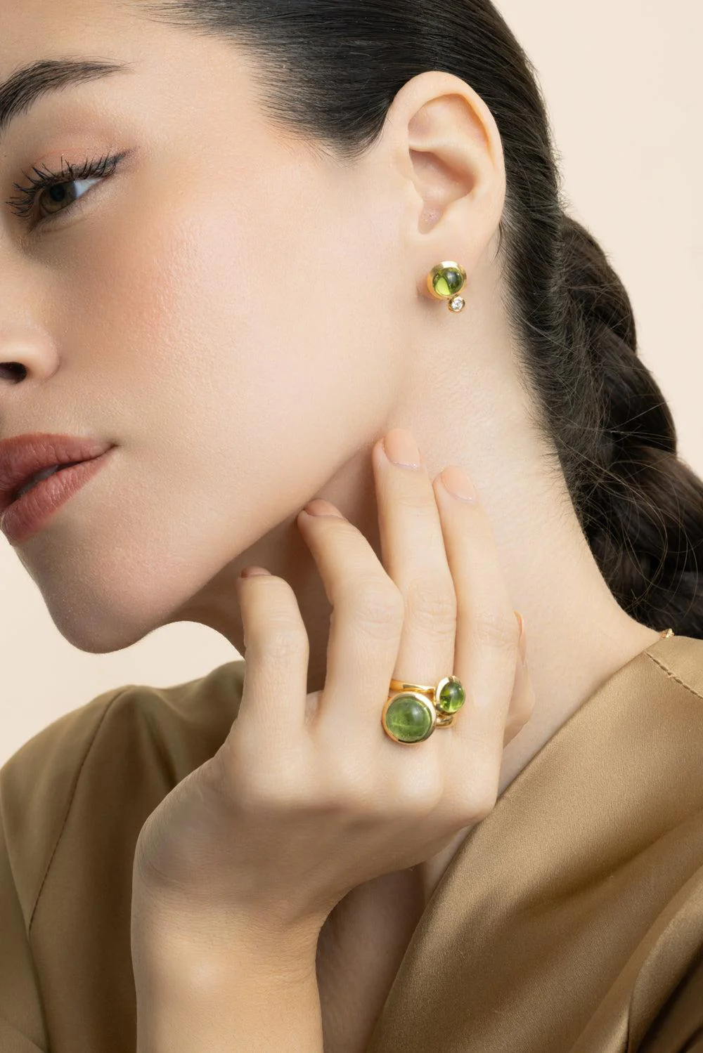 Diamond Peridot Bouton Earring - Image 2