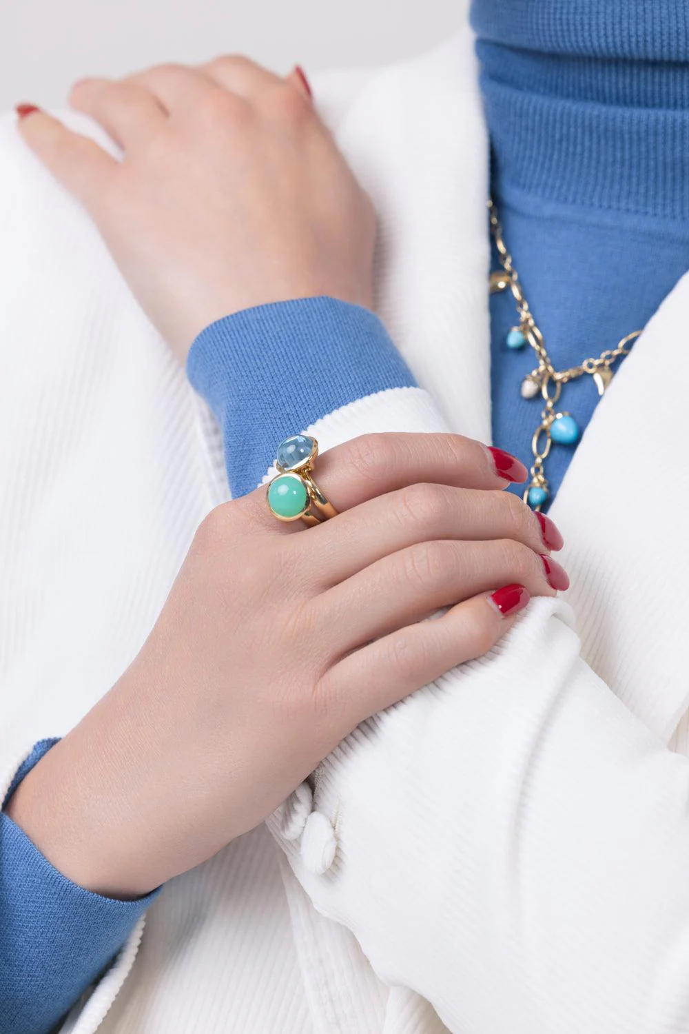 Small Chrysoprase Bouton Ring - Image 2