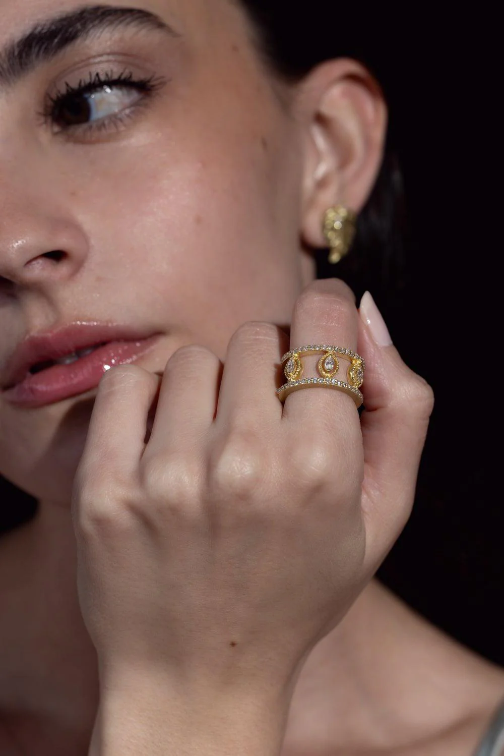 Marquise Diamond Bezel Band - Image 2