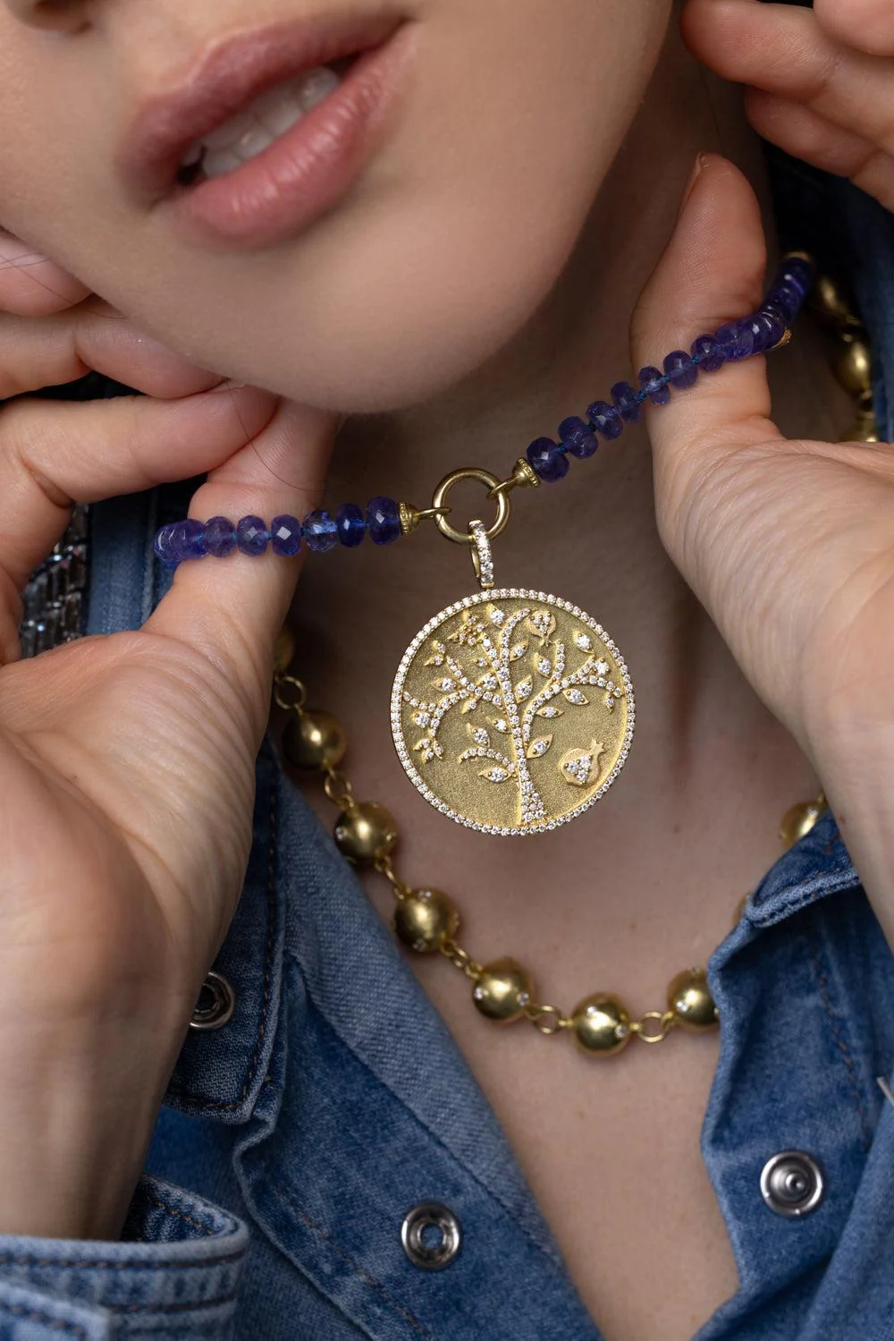 Modern Etruscan Tazanite Beaded Necklace - Image 4