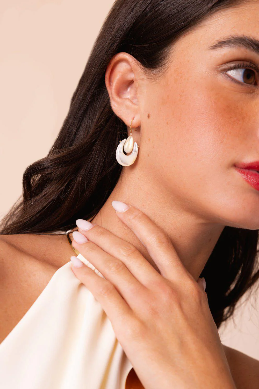 Small O'Keefe Pearl Earrings - Image 4