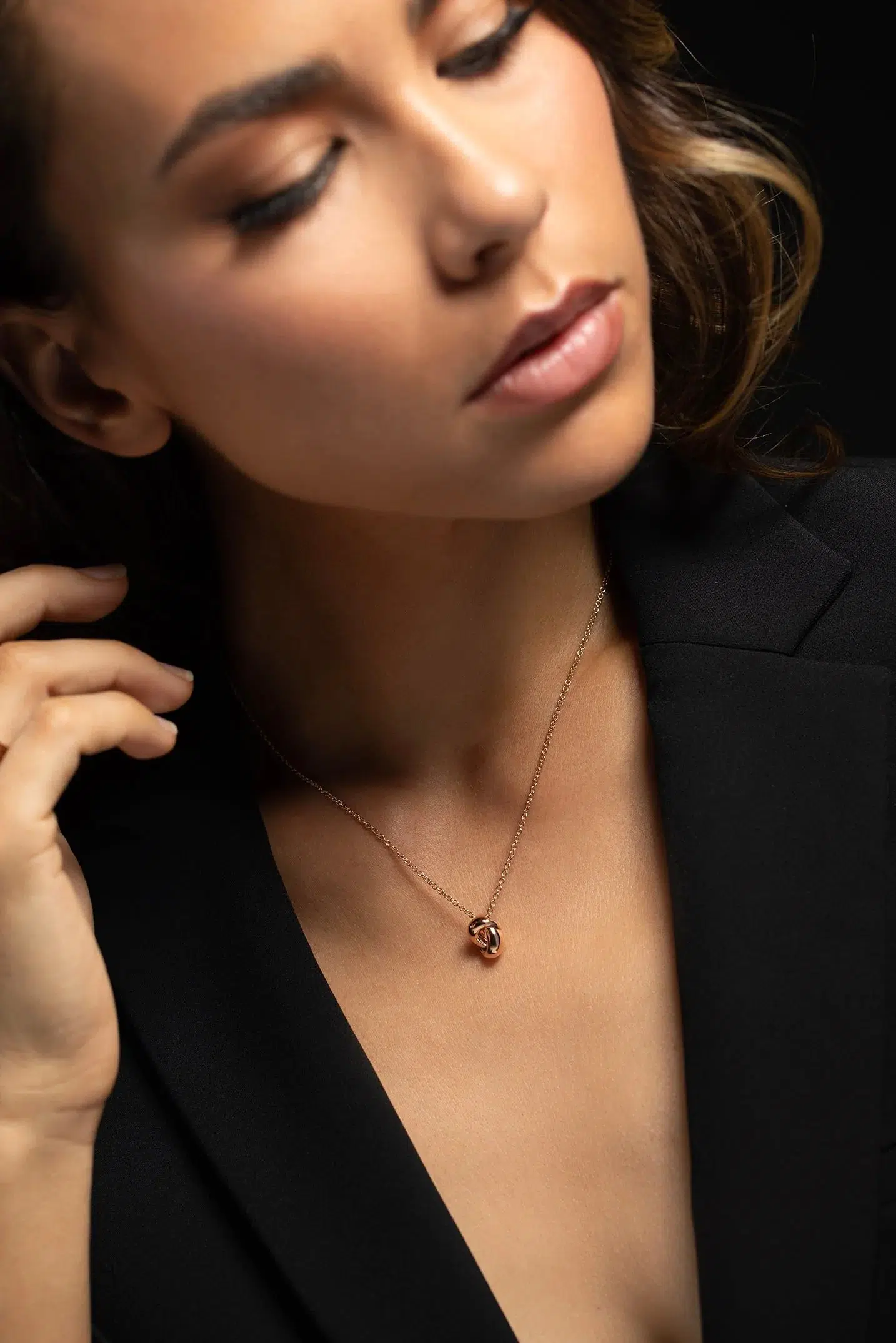 Love Knot Pendant Necklace - Image 3