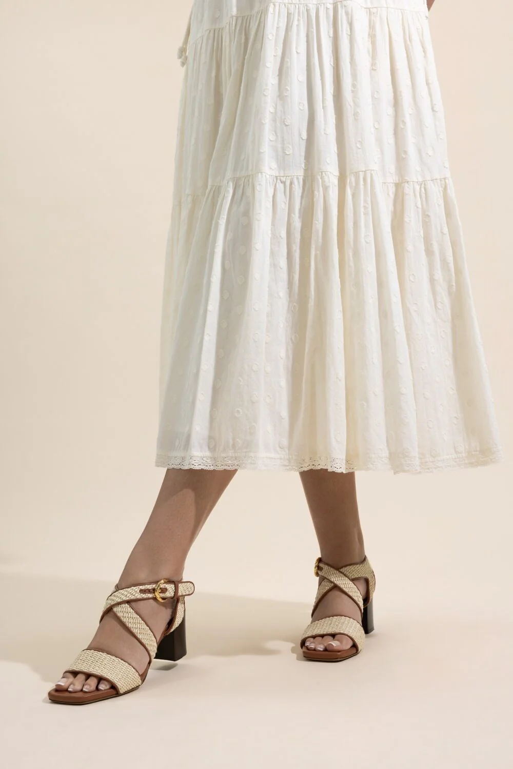Evona Mid Heel - Image 4