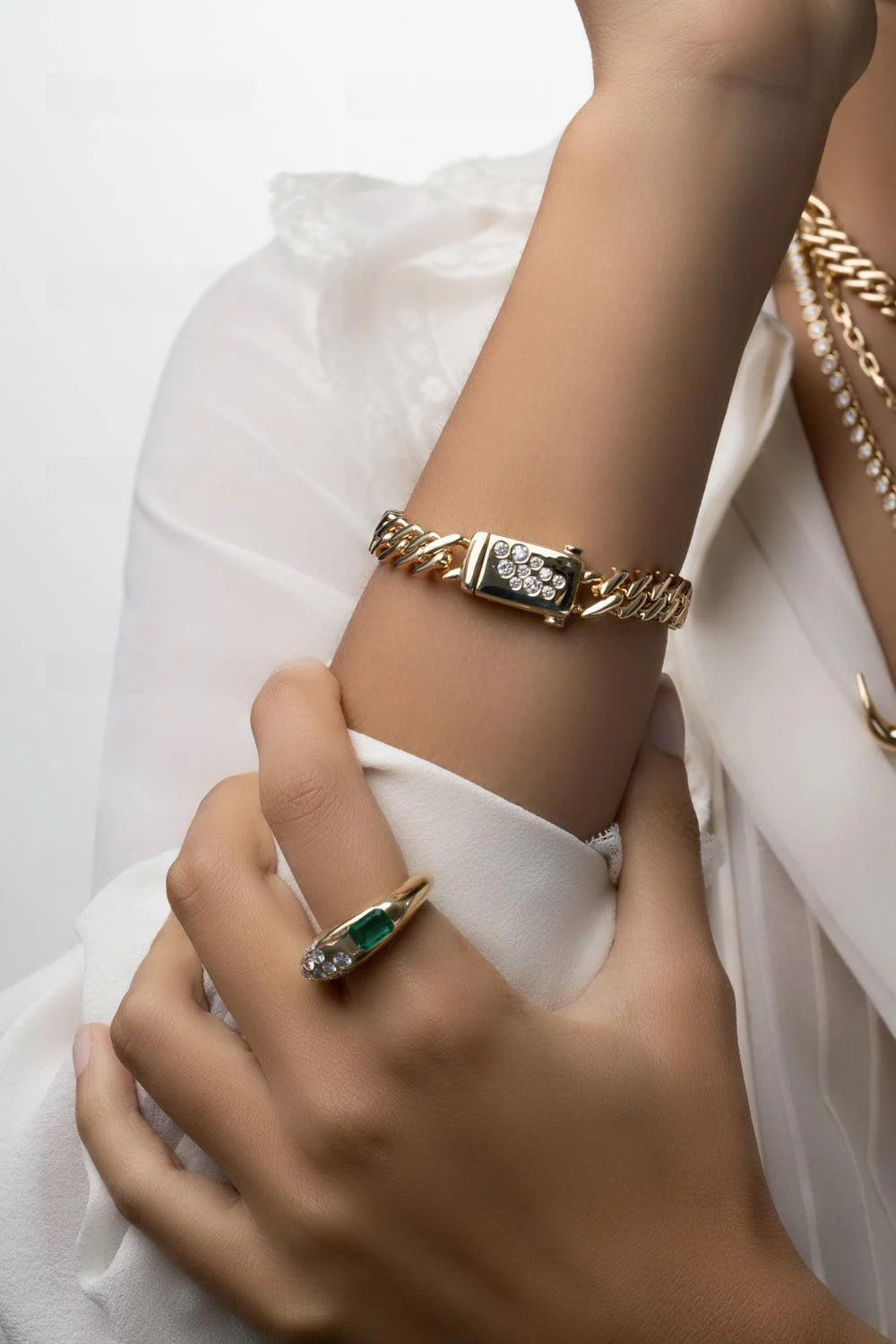 Emerald Dowry Ring - Image 4