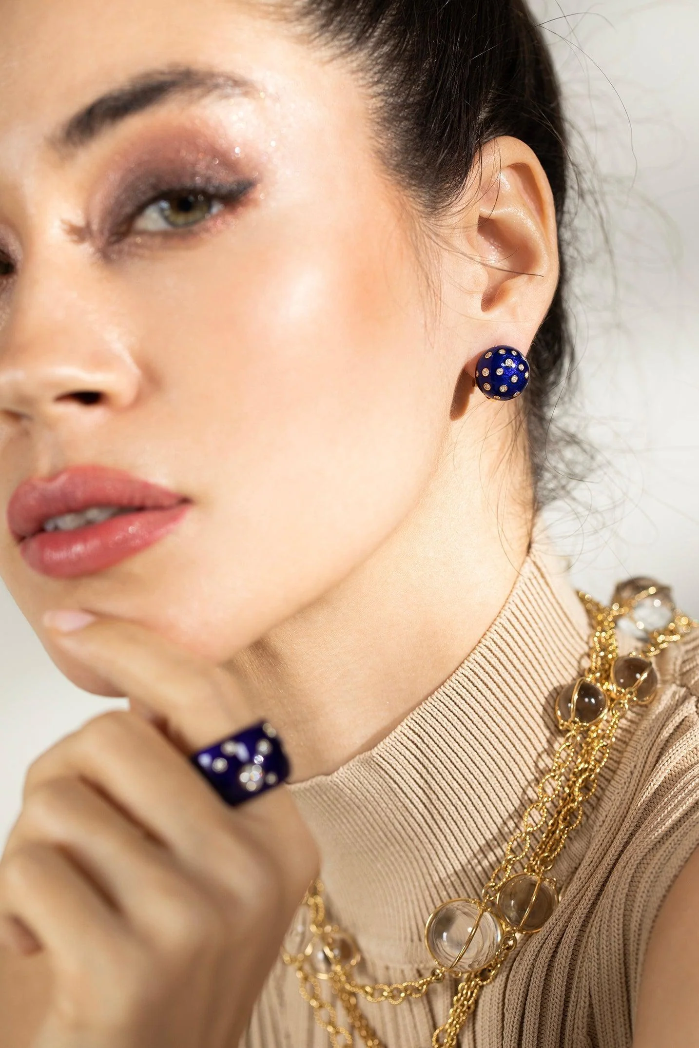 Night And Day Dome Earrings - Image 2