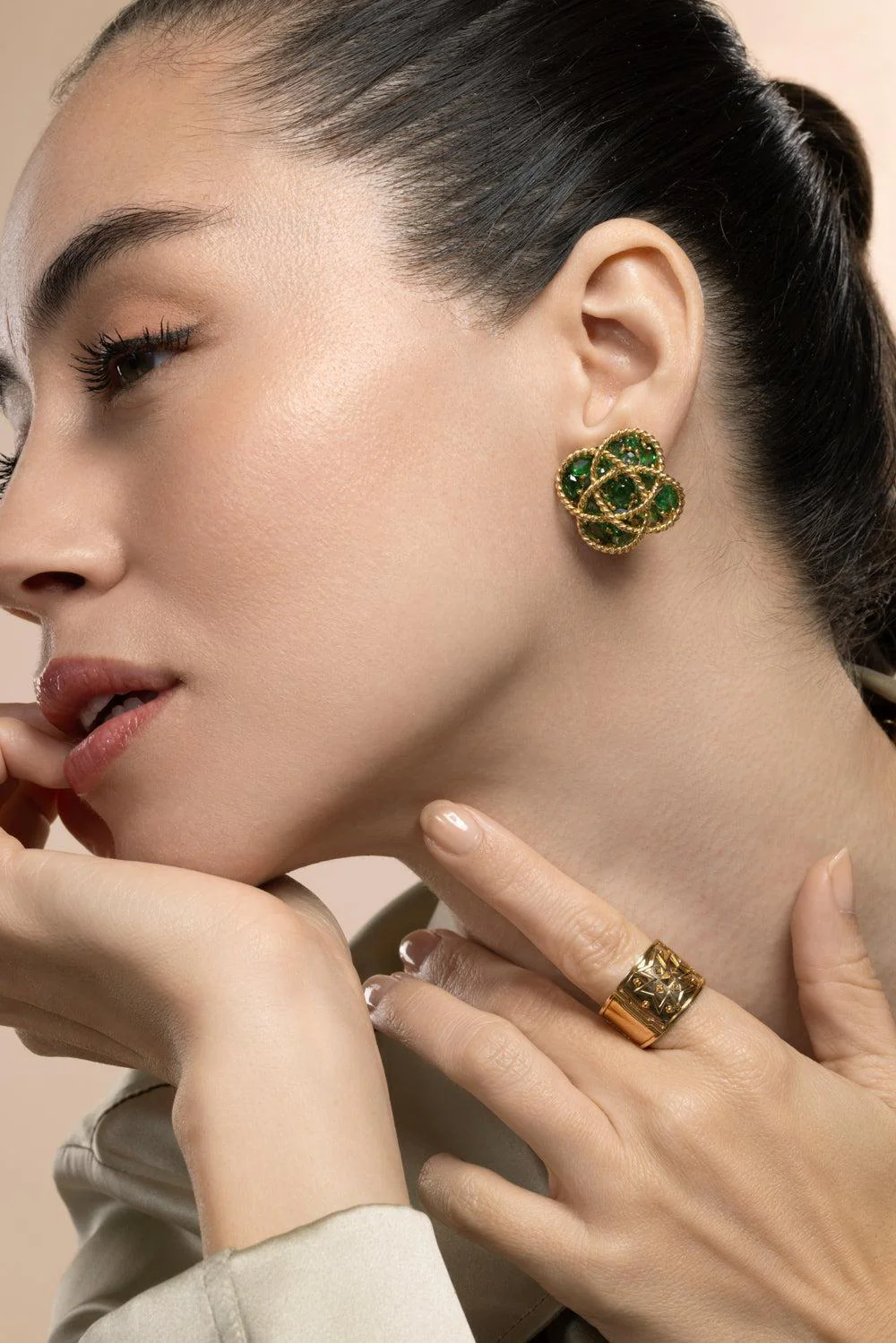 Tsavorite Garnet Quatrefoil Earrings - Image 4