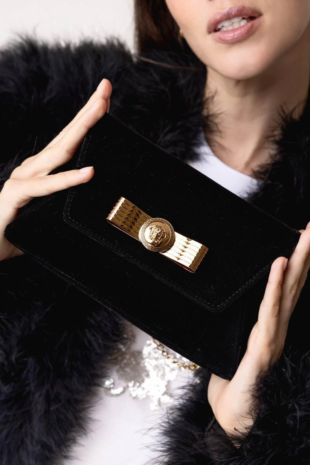 Logo Clutch - Image 2