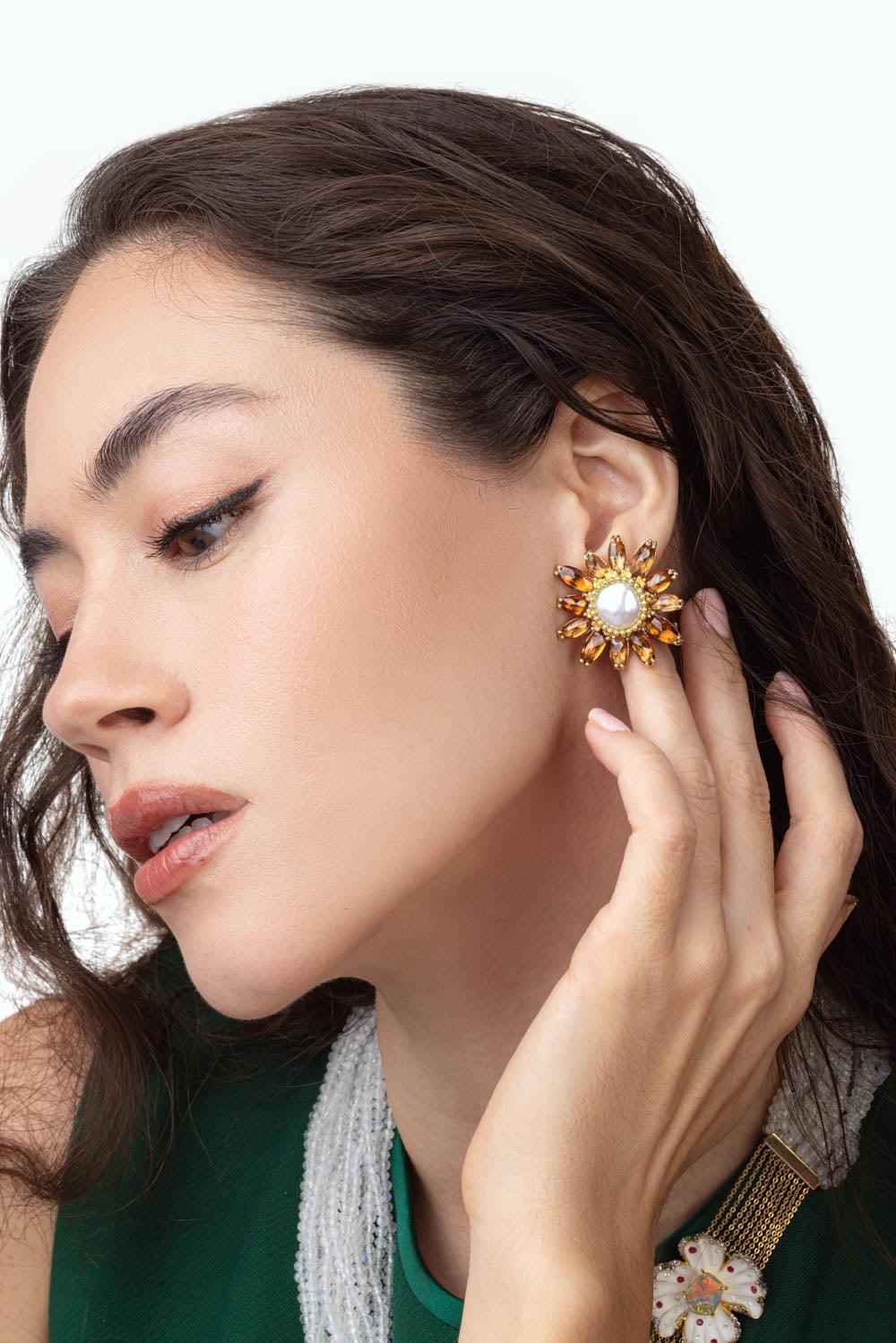 Brown Zircon Flower Earrings - Image 4