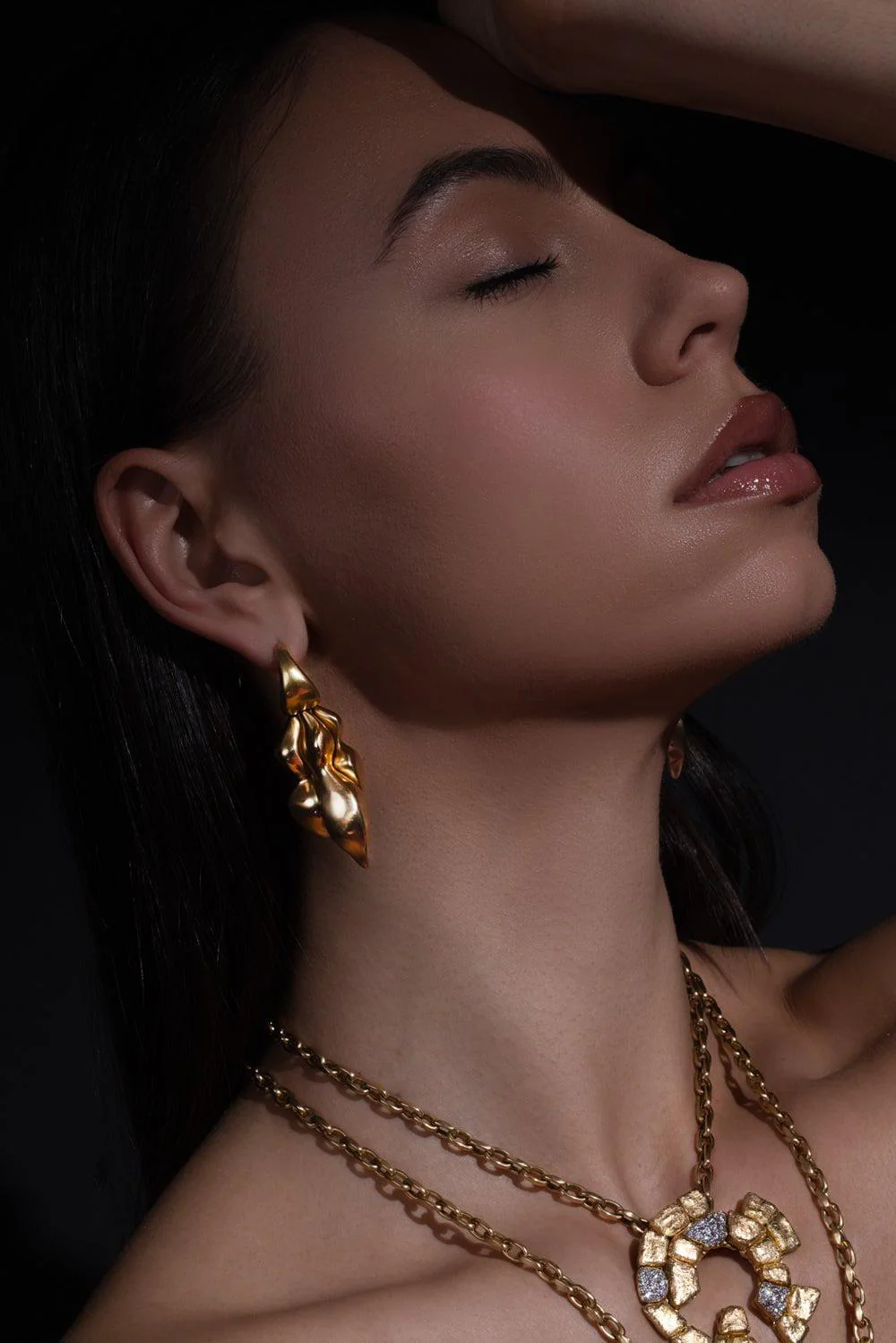 Caryn Drop Earrings - Image 5