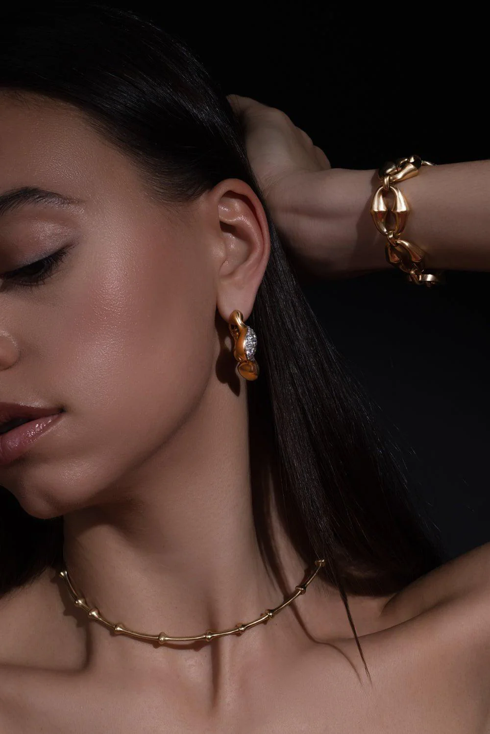 Caryn Hoop Earrings - Image 5