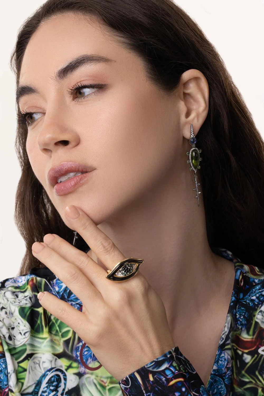 Green Sapphire Eye of Chrona Ring - Image 3