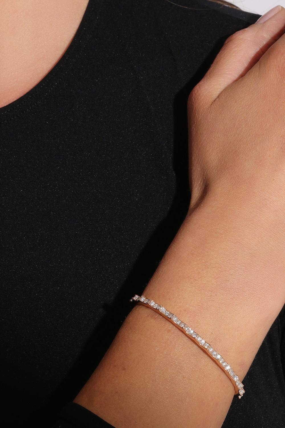 Clive II Scalloped Hinge Bracelet - Yellow Gold - Image 2