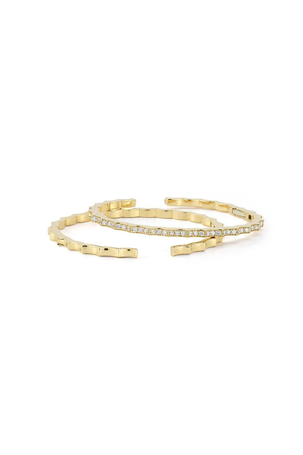 Clive II Scalloped Hinge Bracelet - Yellow Gold - Image 3