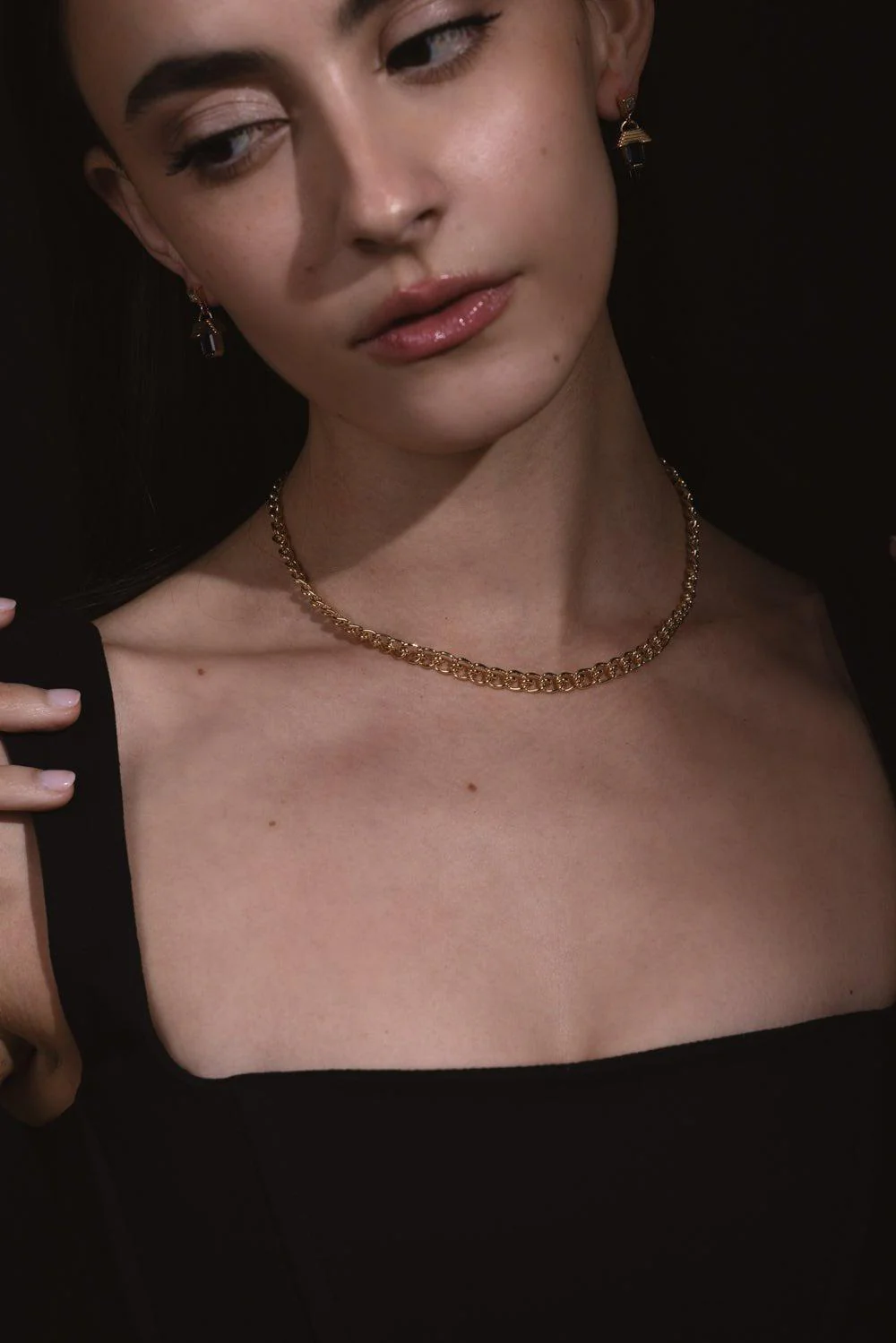 Huxley Coil Chain Necklace - Image 3