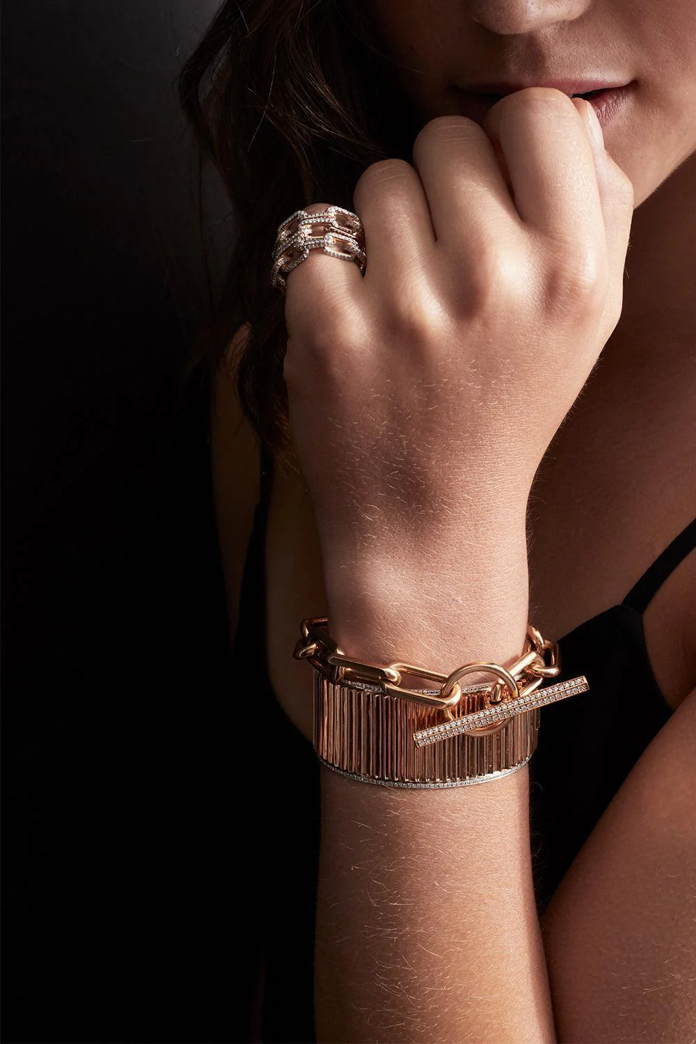 Large All Diamond Saxon Chain Link Ring - Image 2
