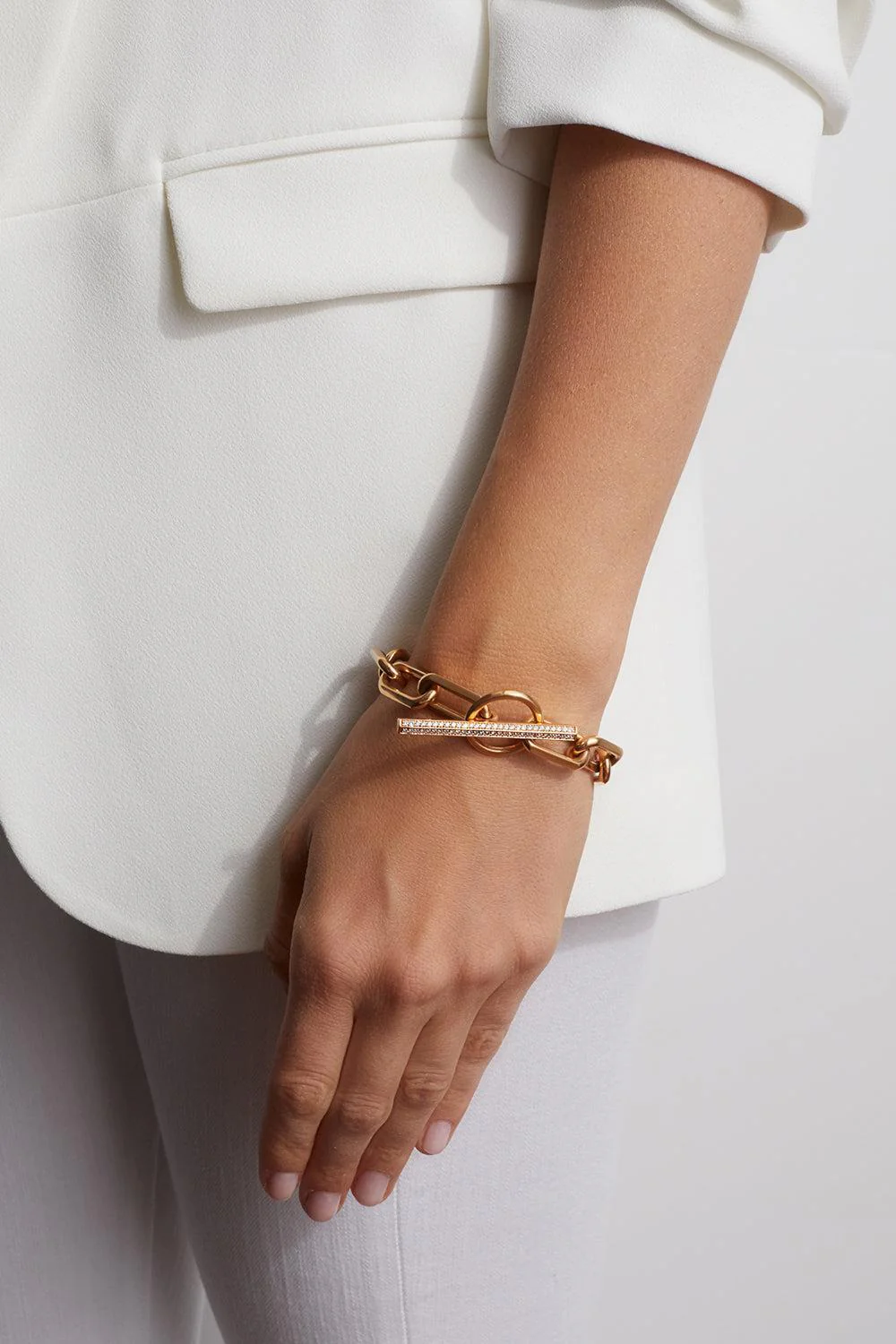 Saxon Jumbo Link Diamond Toggle Bracelet - Yellow Gold - Image 3