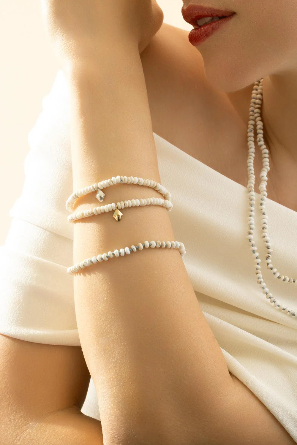 White Turquoise Beaded Bracelet - Yellow Gold - Image 4