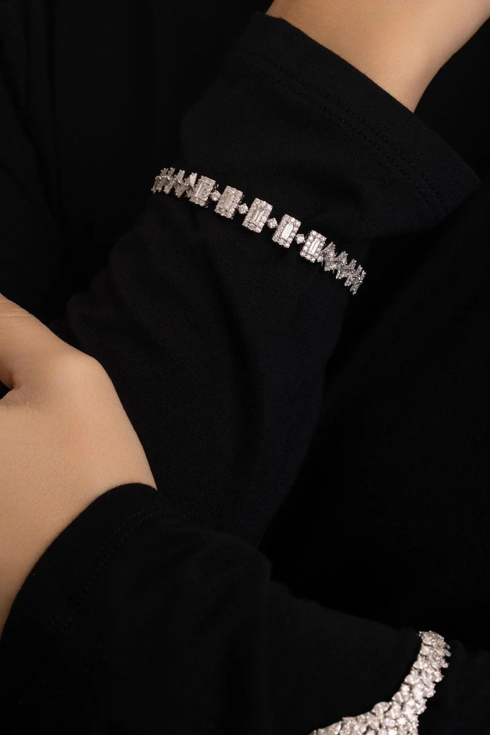 Diamond Baguette Y-Couture Tapper Bracelet - Image 4