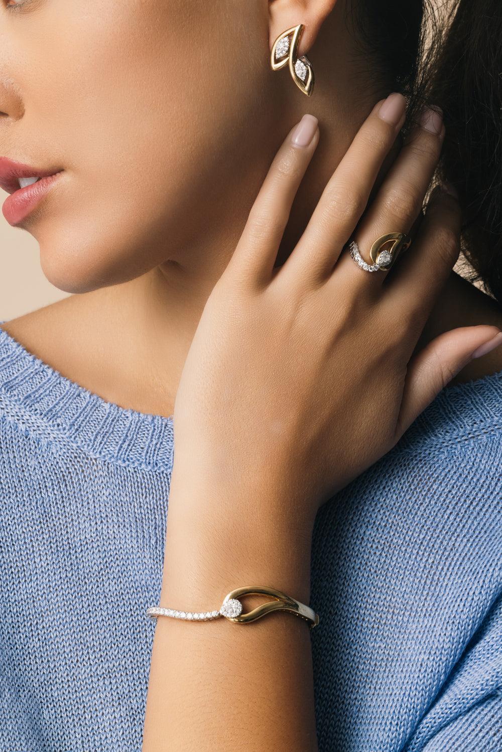 Diamond Loop Golden Strada Ring - Image 2