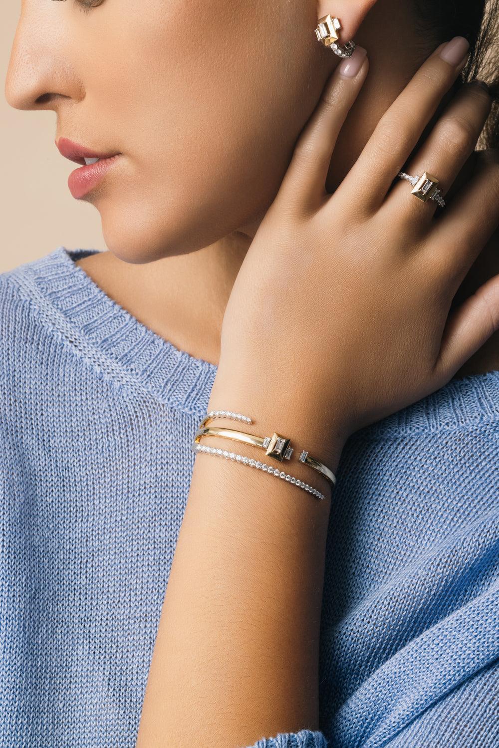 Diamond Round Baguette Golden Strada Bracelet - Image 2