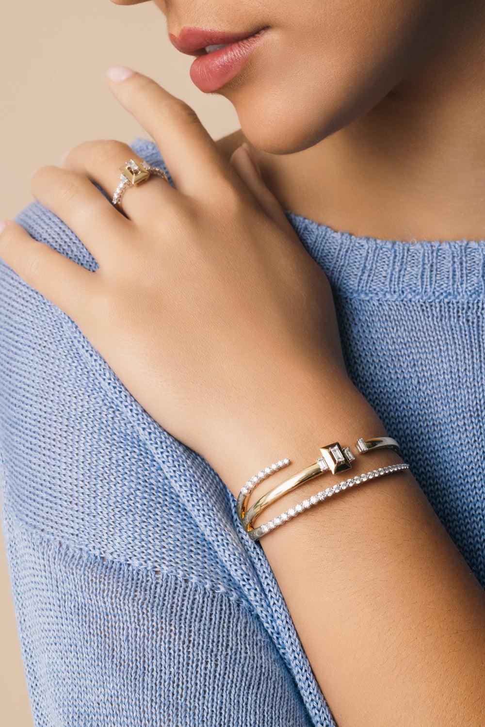 Diamond Round Baguette Golden Strada Bracelet - Image 3