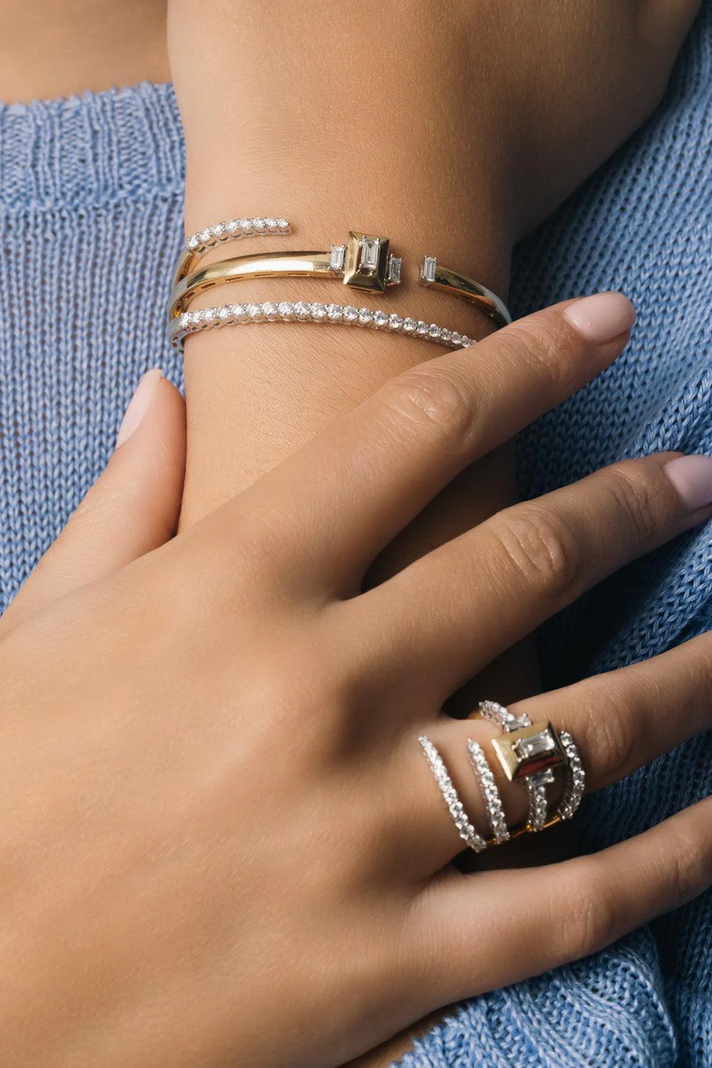 Diamond Round Baguette Golden Strada Bracelet - Image 4