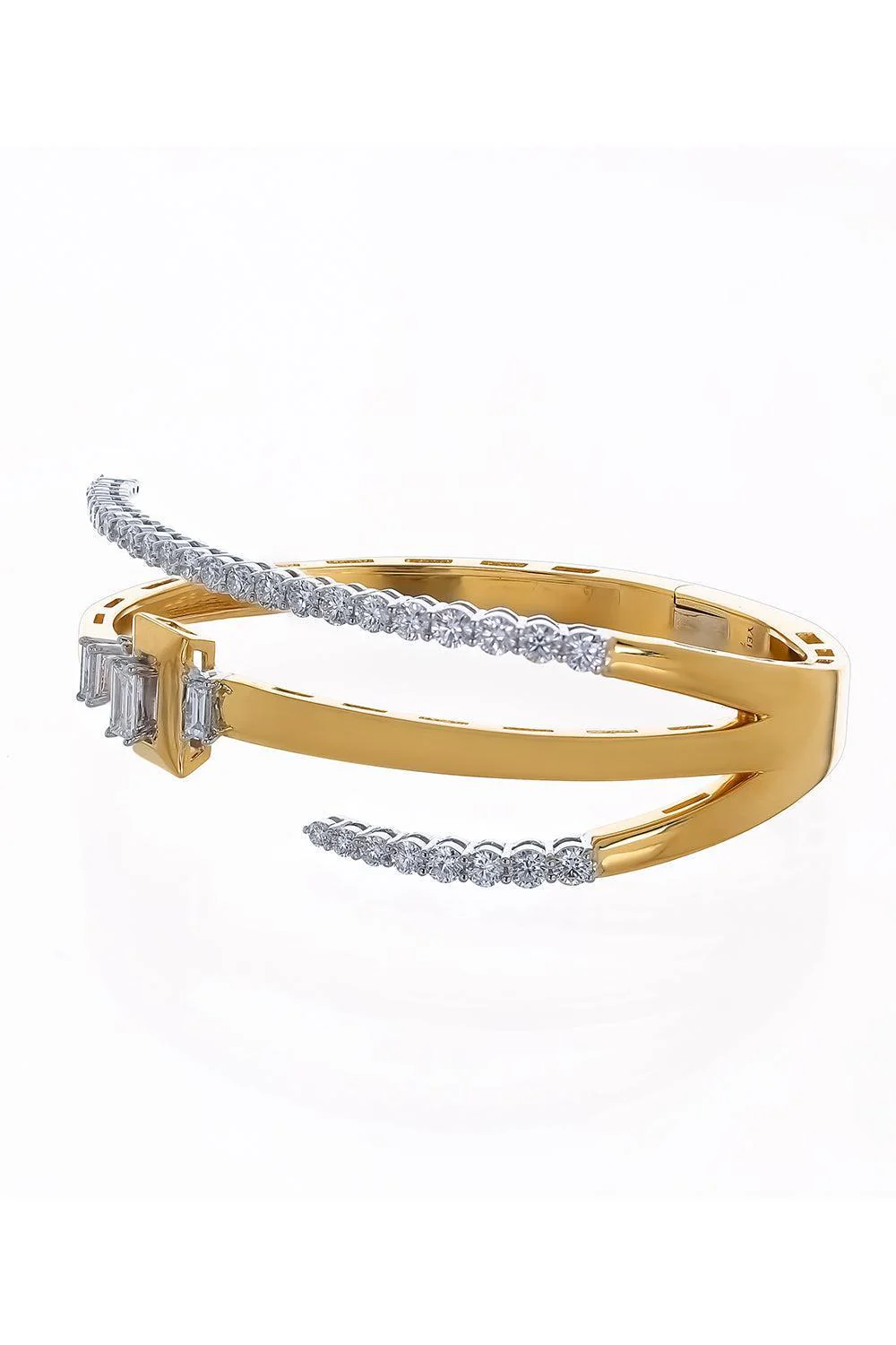 Diamond Round Baguette Golden Strada Bracelet - Image 5
