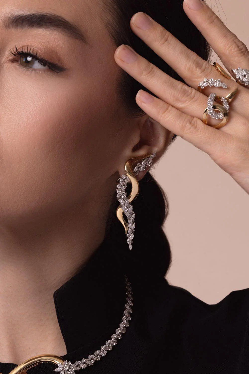Golden Strada Infinity Stackable Ring - Image 4