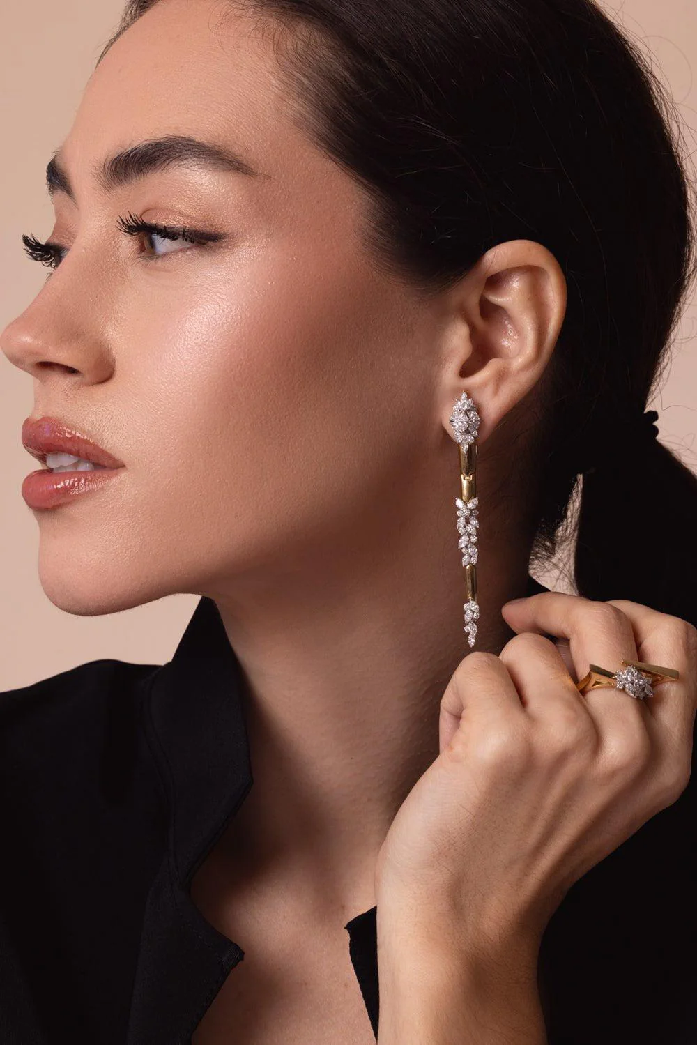 Golden Strada Line Drop Earrings - Image 4