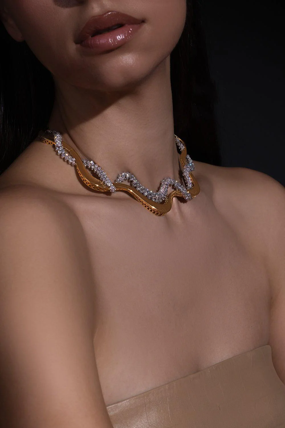 Golden Strada Statement Necklace - Image 4