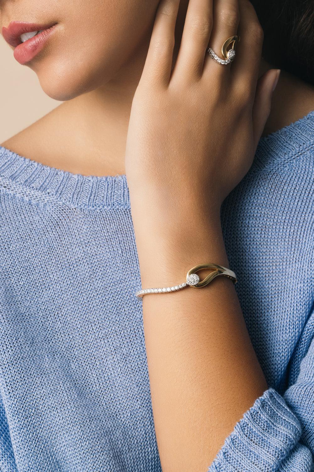 Pearl Diamond Loop Golden Strada Bracelet - Image 2