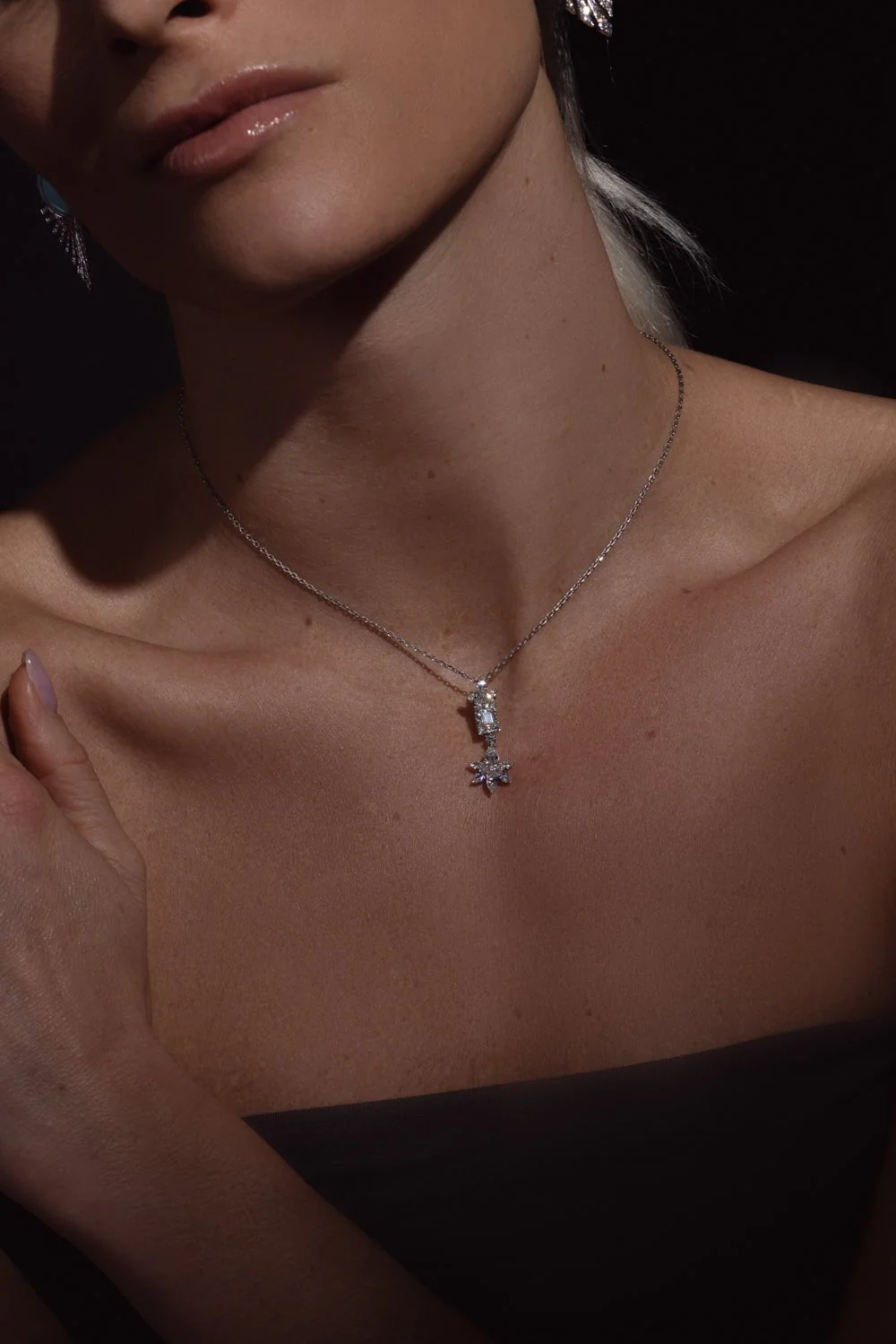 Y-Not Flower Drop Pendant Necklace - Image 3