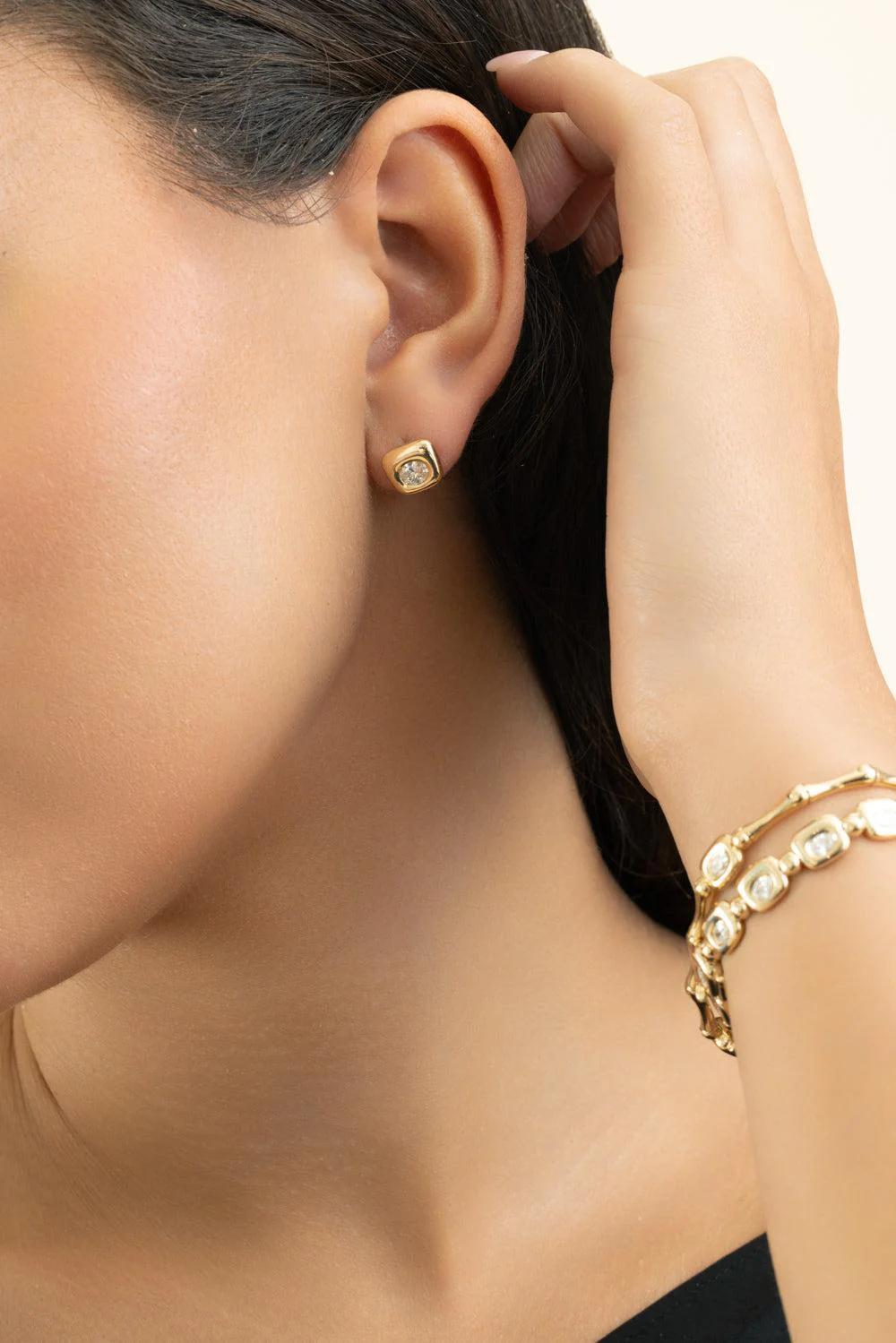 Diamond Beluga Stud Earrings - Image 4