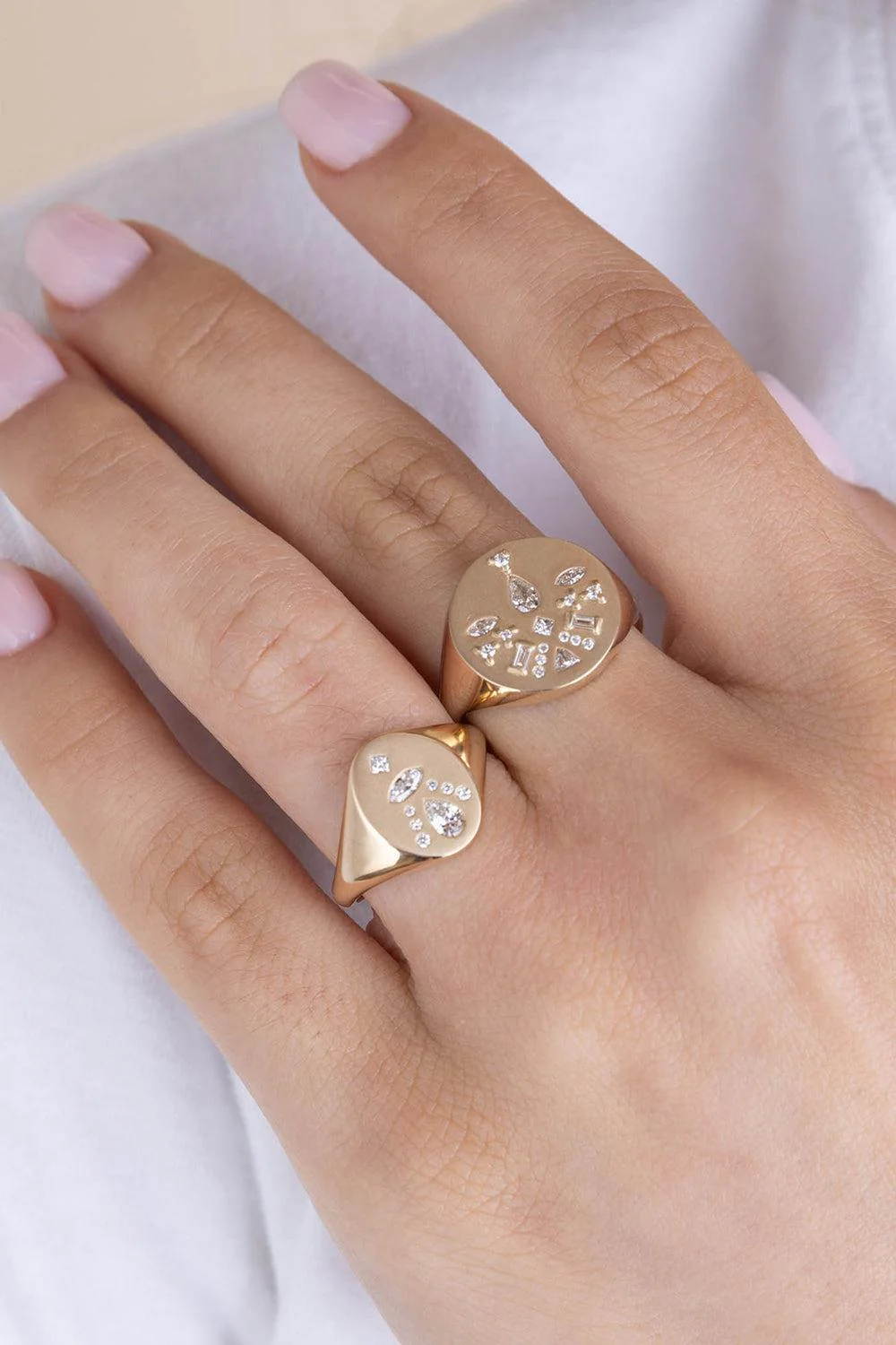 Diamond Mosaic Oval Signet Ring - Image 2