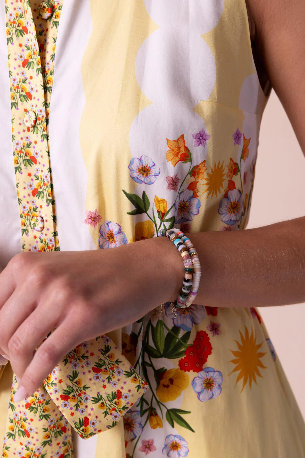 Light Tone Mixed Opal Bead Bracelet - Image 4