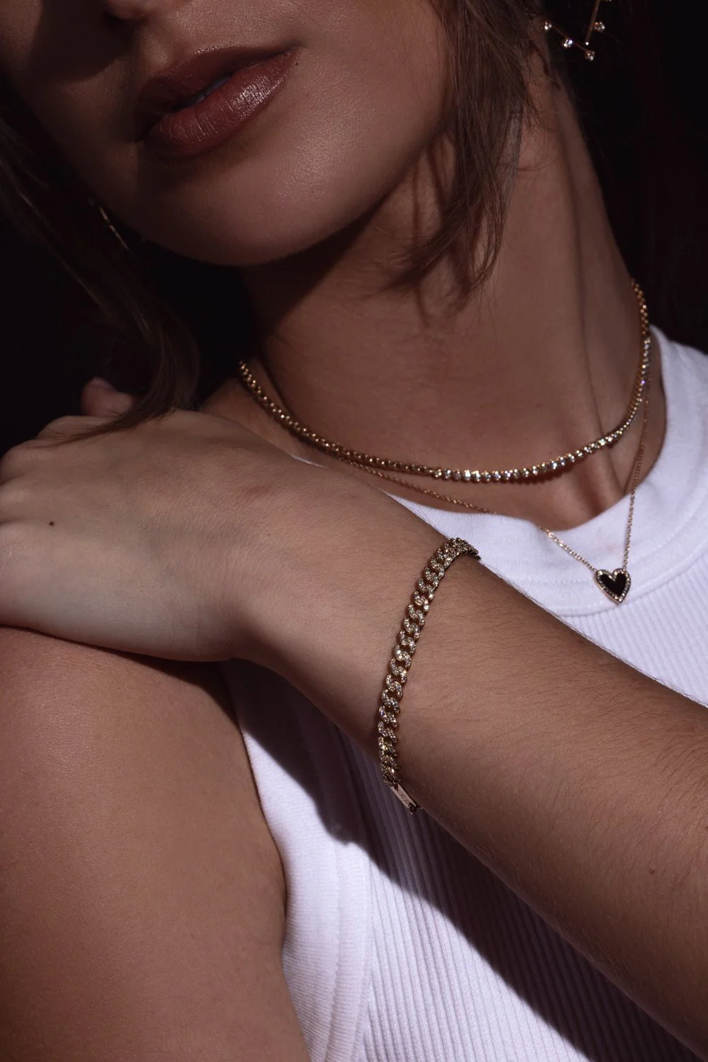 Medium Curb Chain Bracelet - Image 2