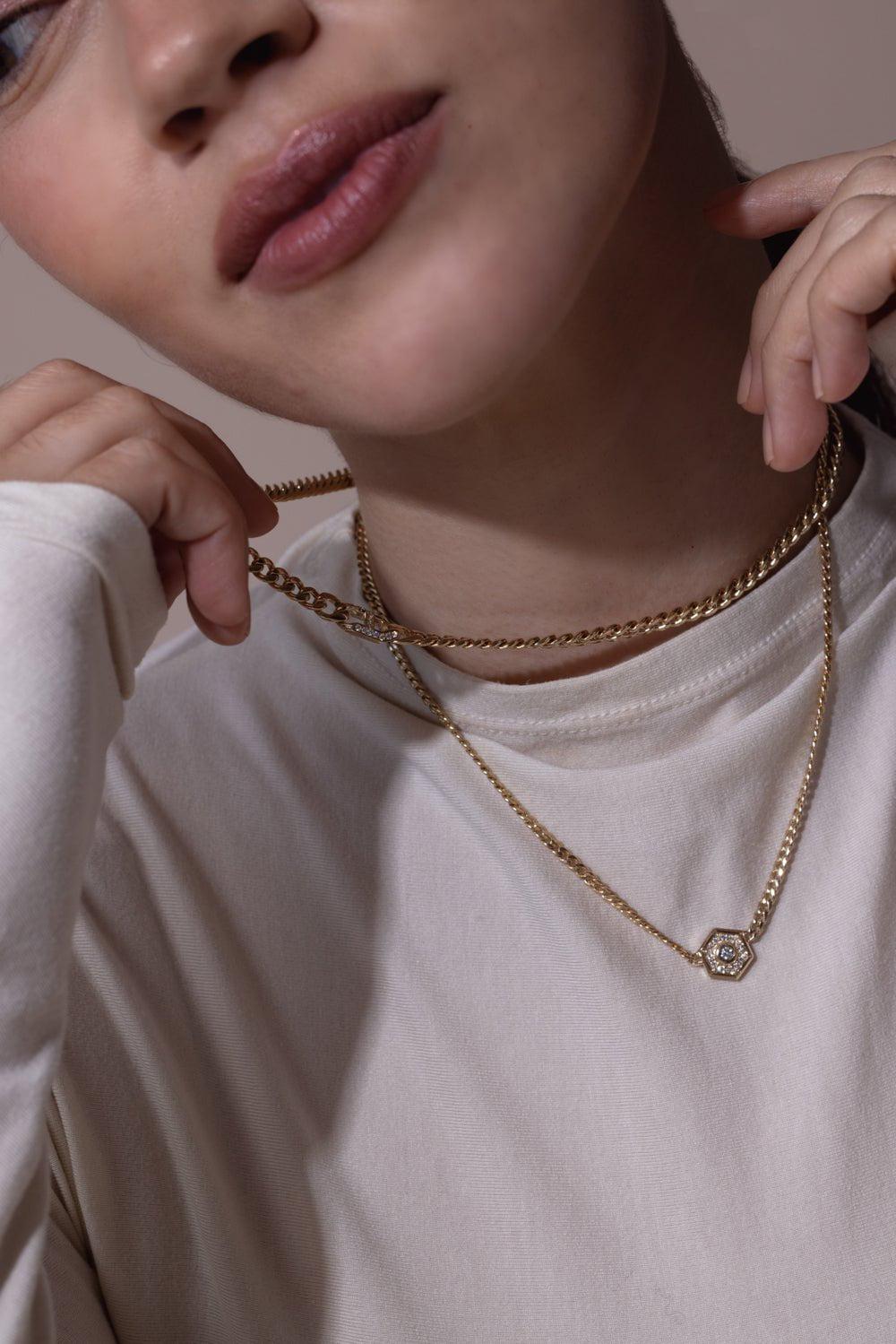 Medium Curb Chain Halo Necklace - Image 4