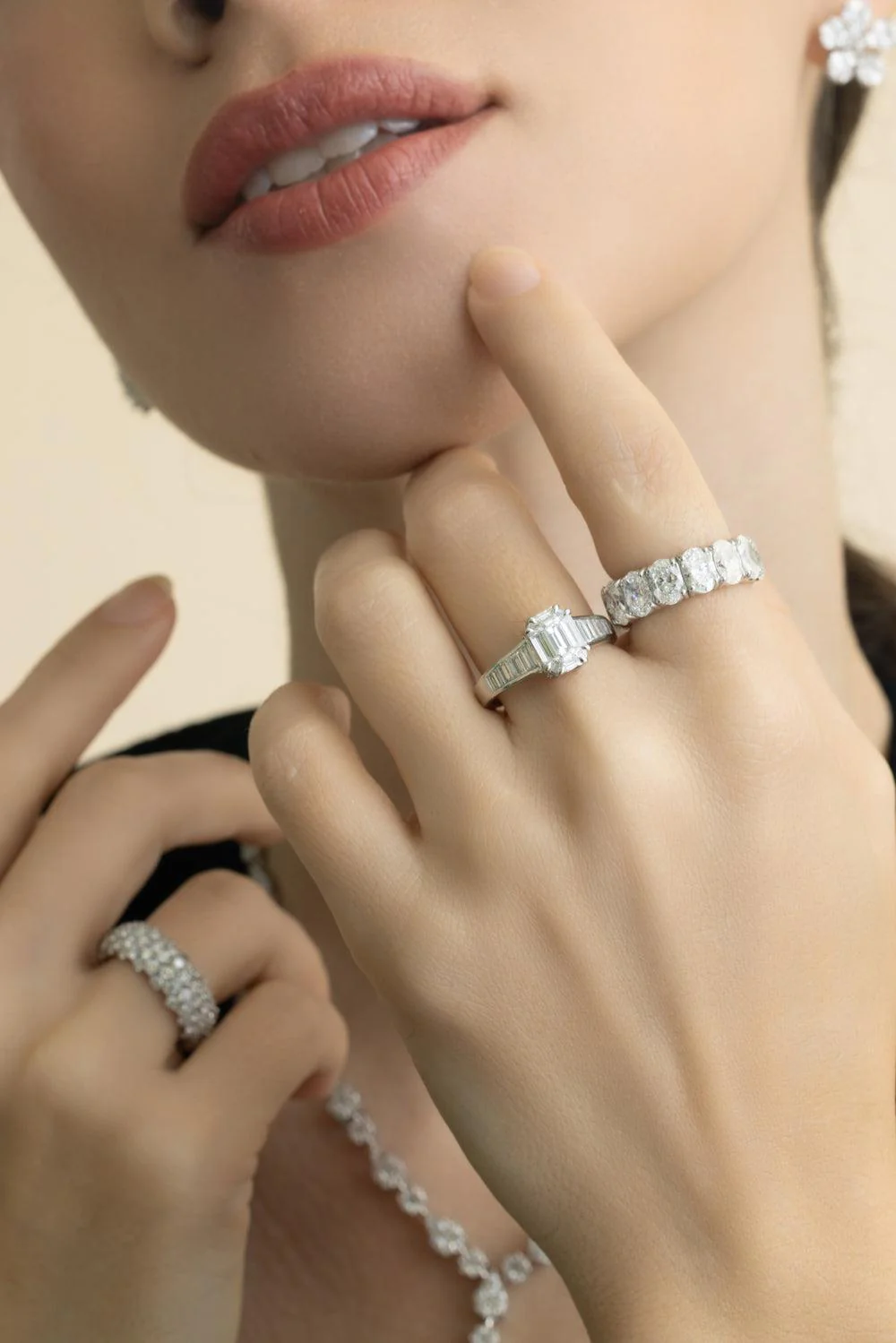 Diamond Oval Stretch Ring - Image 3